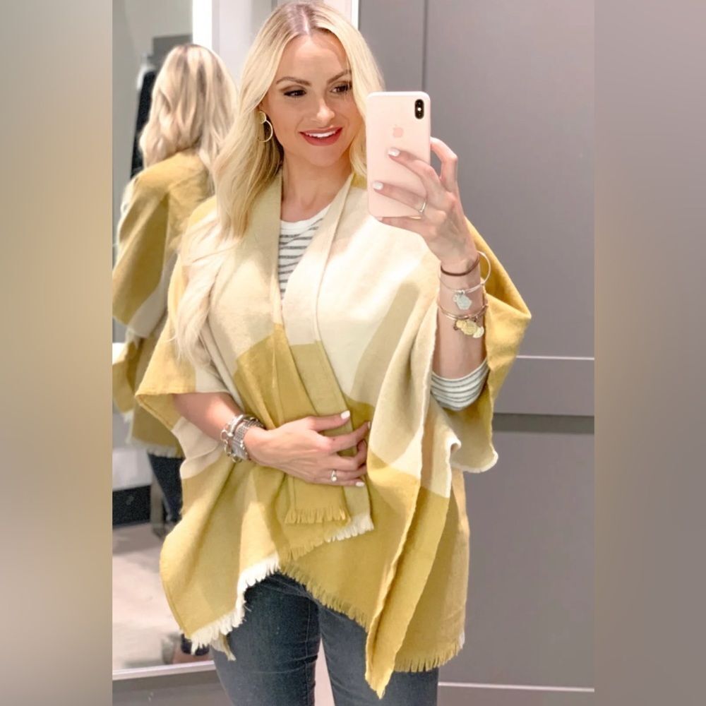 NWT  Yellow/Gold/Mustard Plaid Poncho One Size Fits Most